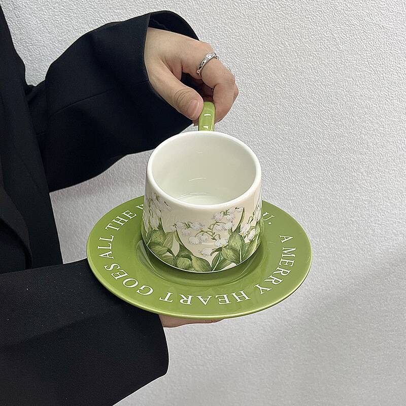Valley Tea And Coffee - Vintage yağlı boya desenli müge çiçeği